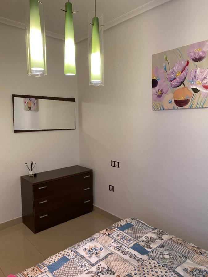 Nice Apartment With Terrace On The Los Locos Beach ตอร์เรเวียคา ภายนอก รูปภาพ